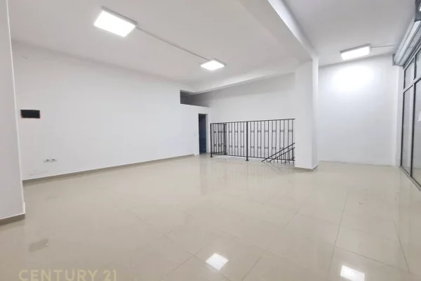 Ambient biznesi me qera 1+1 ne Tirane - 2,200 Euro
