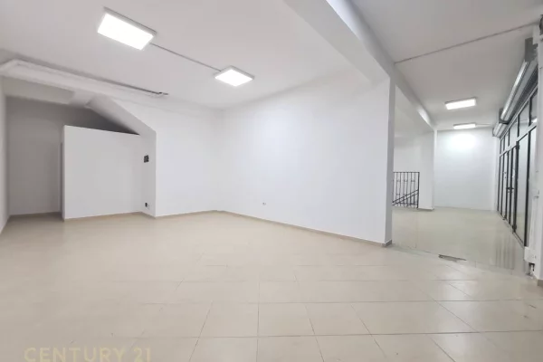 Japim me qira ambjent komercial 250 m, ne Yzberish!