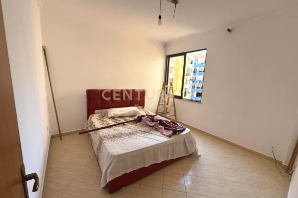 Appartamento in vendita a Tirana 1+1, Arredato