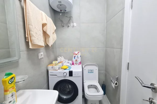 Shtepi me qera Apartament ne Tirane, 1+1, Mobilimi E mobiluar, Pagesa 550  Euro.