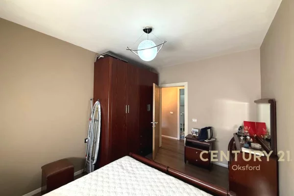 Appartamento in vendita a Tirana 2+1, Arredato