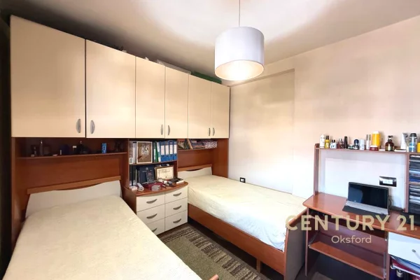 Appartamento in vendita a Tirana 2+1, Arredato