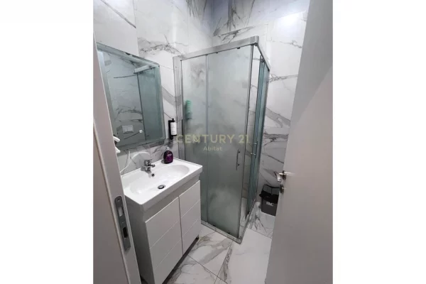 Appartamento in affitto a Tirana 1+1, Arredato