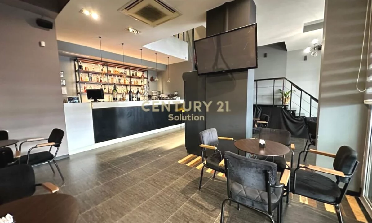 JEPET ME QERA AMBIENT DUPLEX TEK KOMUNA E PARISIT