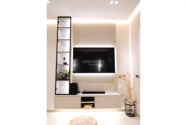 Shtepi ne shitje Apartament ne Vlore, Garsoniere, Mobilimi E mobiluar, Pagesa 215,000  Euro.