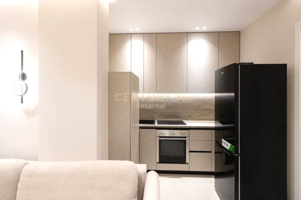 Shtepi ne shitje Apartament ne Vlore, Garsoniere, Mobilimi E mobiluar, Pagesa 215,000  Euro.