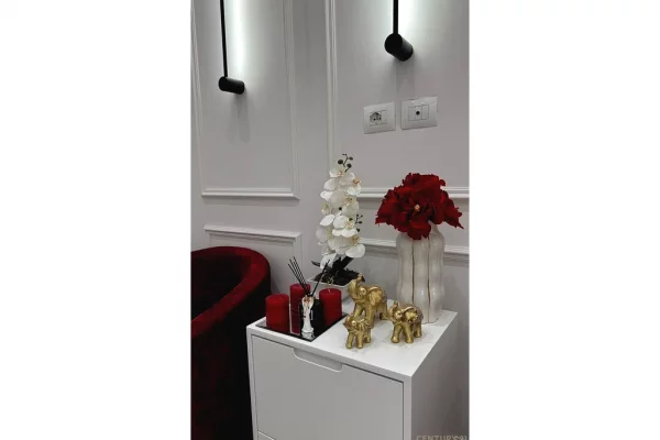 JEPET ME QIRA AMBIENT PER THONJE NE ASTIR!