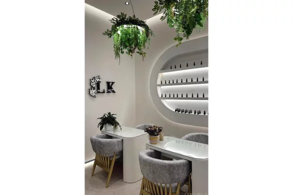 JEPET ME QIRA AMBIENT PER THONJE NE ASTIR!