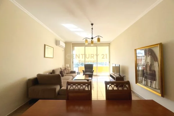 Shtepi me qera Apartament ne Tirane, 2+1, Mobilimi E mobiluar, Pagesa 800  Euro.