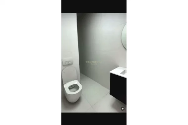 Appartamento in vendita a Tirana 2+1, Arredato