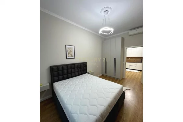 Appartamento in vendita a Tirana 1+1, Arredato