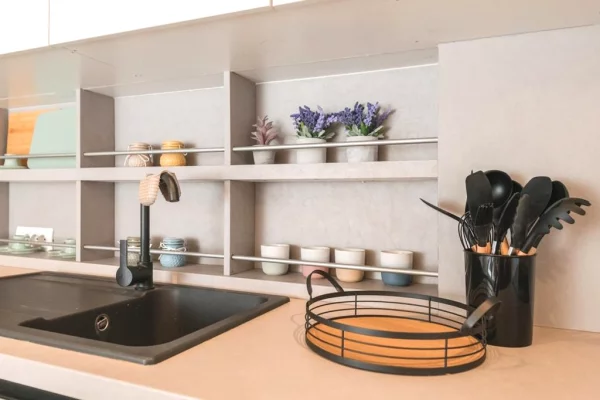 Shtepi me qera Apartament ne Tirane, 2+1, Mobilimi E mobiluar, Pagesa 1,300  Euro.