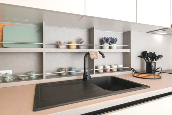 Shtepi me qera Apartament ne Tirane, 2+1, Mobilimi E mobiluar, Pagesa 1,300  Euro.