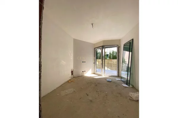 Appartamento in vendita a Tirana 2+1, Vuoto