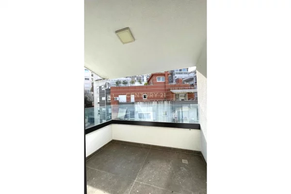 Appartamento in affitto a Tirana 3+1, Arredato