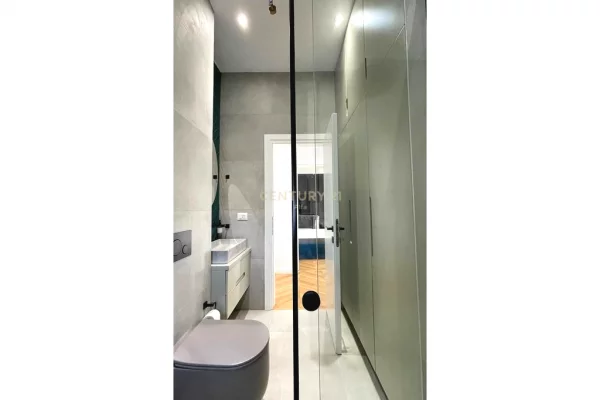 Appartamento in affitto a Tirana 3+1, Arredato