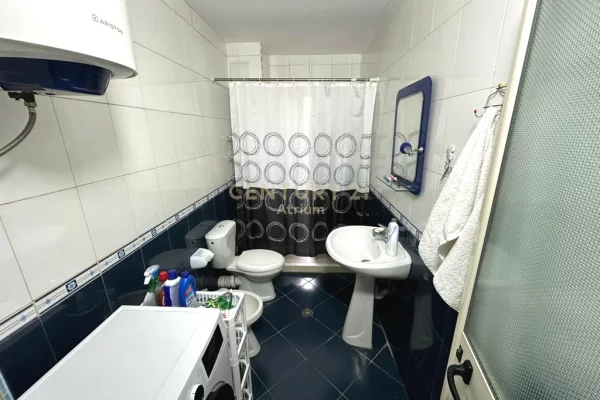 Shtepi me qera Apartament ne Tirane, 2+1, Mobilimi E mobiluar, Pagesa 55,000  Leke.