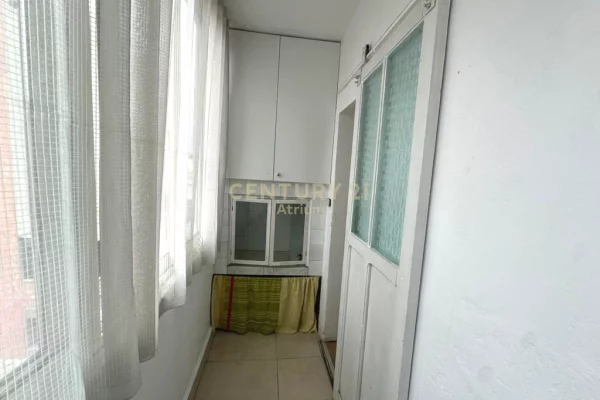 Shtepi me qera Apartament ne Tirane, 2+1, Mobilimi E mobiluar, Pagesa 55,000  Leke.