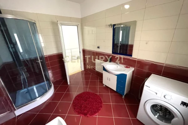 Appartamento in affitto a Tirana 2+1, Arredato