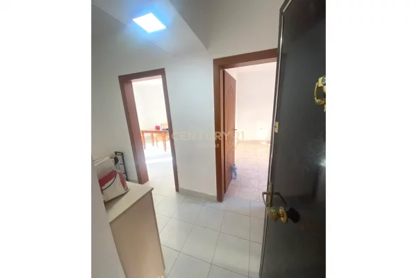 Appartamento in vendita a Tirana 1+1, Vuoto