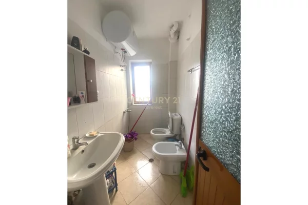 Appartamento in vendita a Tirana 1+1, Vuoto