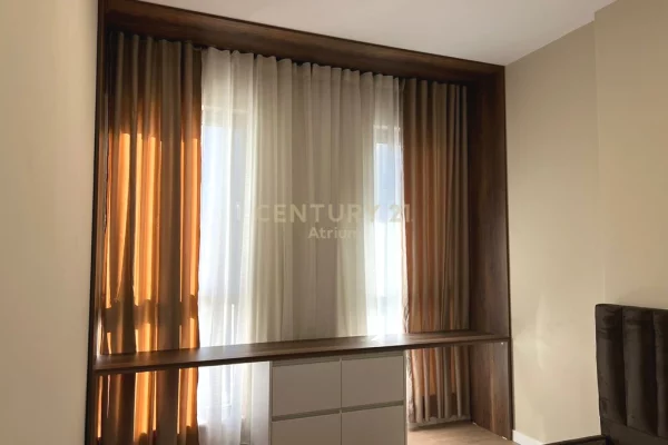 Appartamento in affitto a Tirana 2+1, Arredato