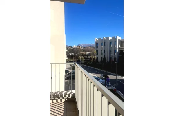 Appartamento in affitto a Tirana 2+1, Arredato