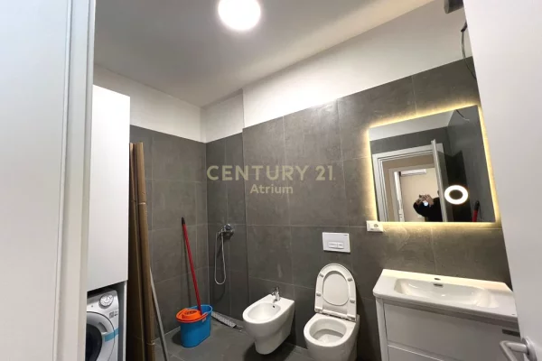 Appartamento in affitto a Tirana 2+1, Arredato