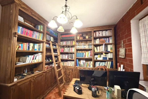 Villa di lusso in affitto a Tirana 6+1, Arredato