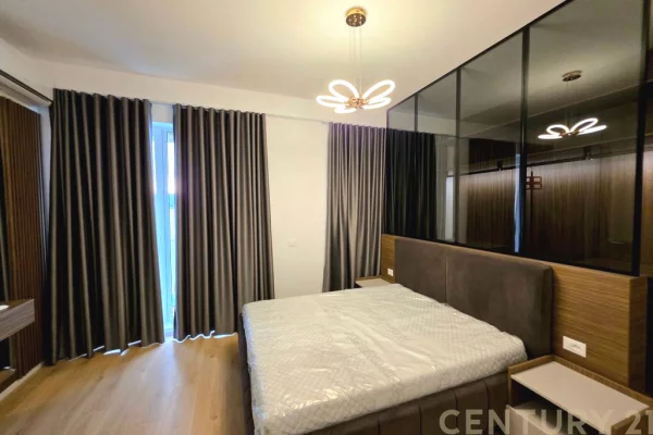 Villa di lusso in affitto a Tirana 4+1, Vuoto