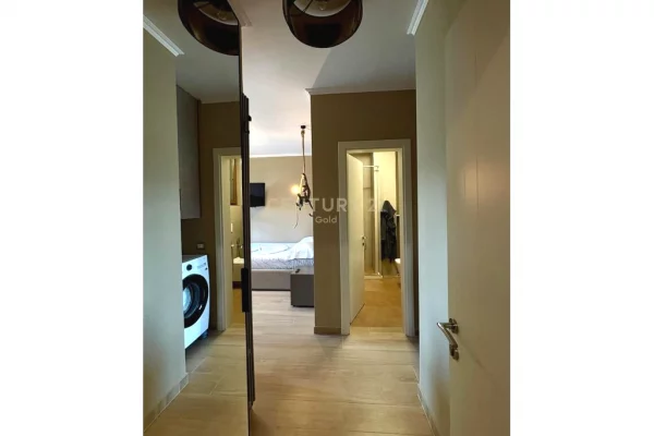 Appartamento in vendita a Tirana 2+1, Arredato