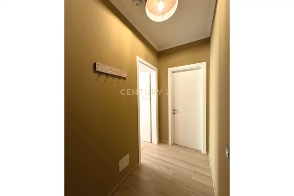 Appartamento in vendita a Tirana 2+1, Arredato