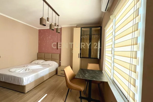 Appartamento in vendita a Tirana 2+1, Arredato