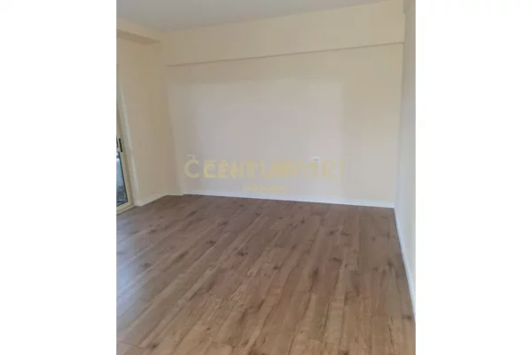 JAPIM ME QIRA ZYRE TEK 9-KATESHET, QENDER!