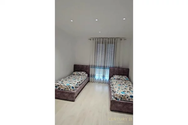 Appartamento in affitto a Tirana 2+1, Arredato