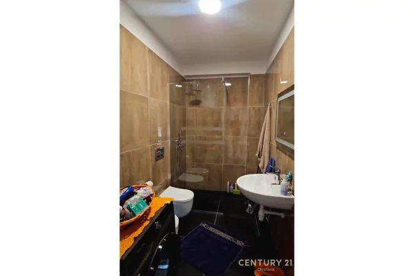 Appartamento in affitto a Tirana 2+1, Arredato