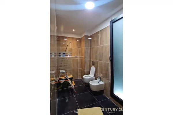 Appartamento in affitto a Tirana 2+1, Arredato