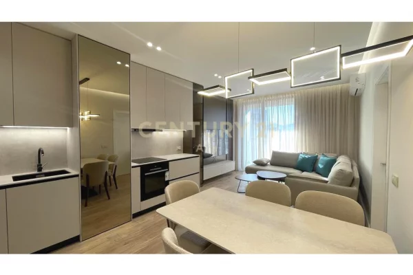 Appartamento in affitto a Tirana 2+1, Arredato