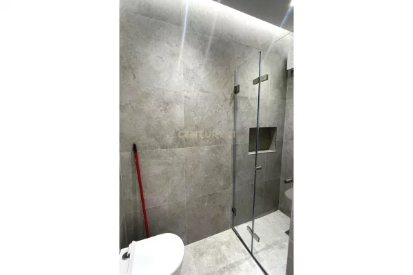 Appartamento in affitto a Tirana 2+1, Arredato