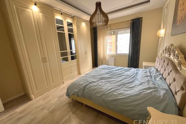 Appartamento in vendita a Tirana 3+1, Arredato