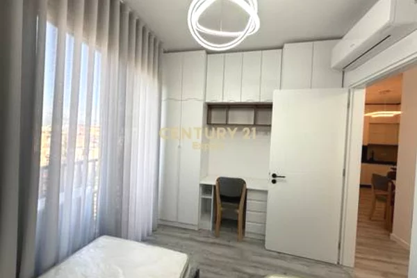 Appartamento in affitto a Tirana 2+1, Arredato