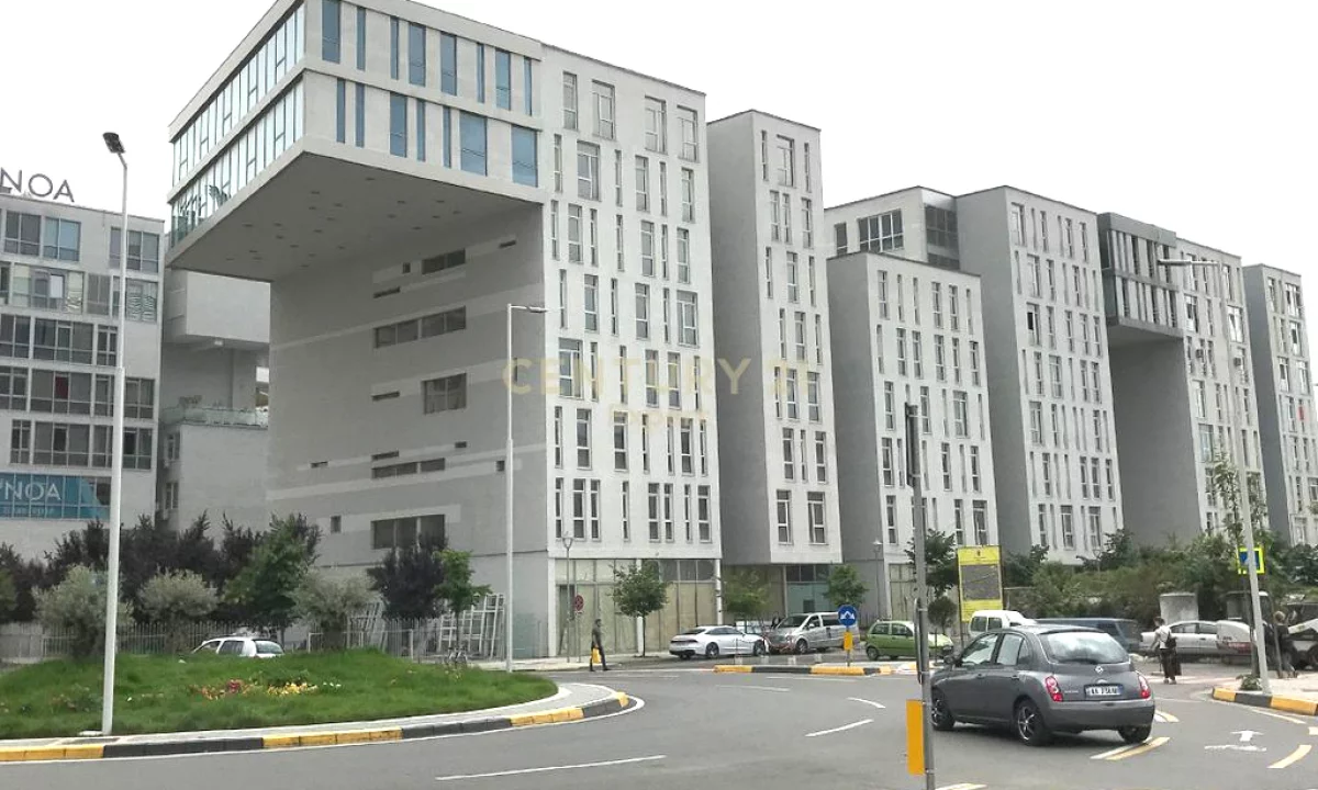 Apartament 2+1 me Qira te Kika 2, (bosh,i Pershtatshem per Klinika), Komuna e Parisit