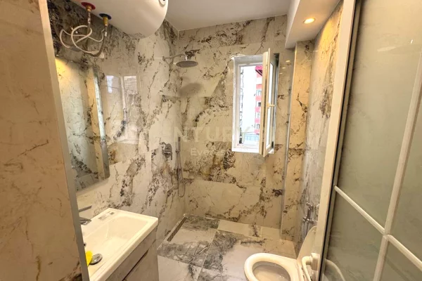 Appartamento in vendita a Tirana 1+1, Arredato