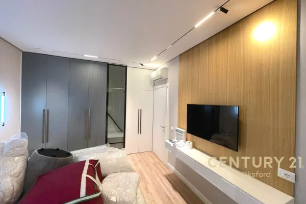 Appartamento in vendita a Tirana 2+1, Arredato