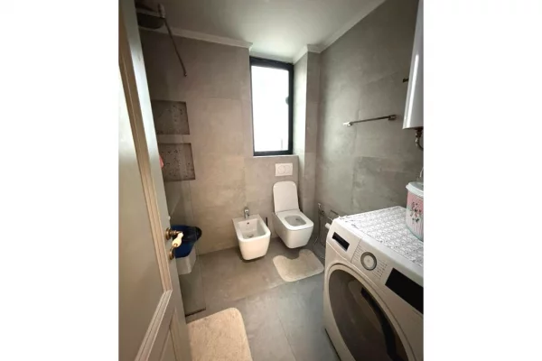 Appartamento in affitto a Tirana 2+1, Arredato