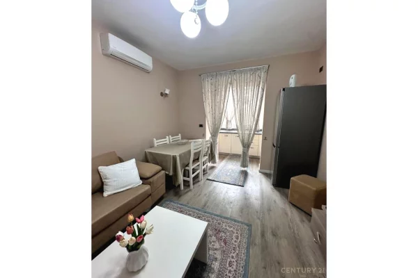 Appartamento in affitto a Tirana 2+1, Arredato