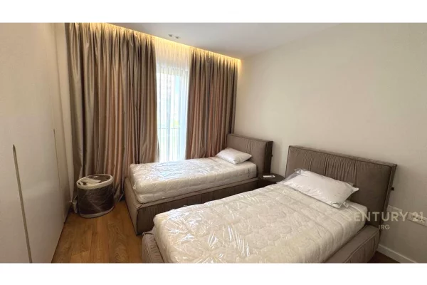 Duplex (casa a 2 piani) in affitto a Tirana 2+1, Arredato