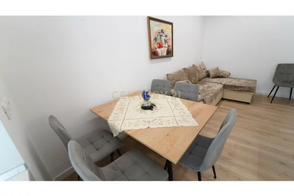 Appartamento in affitto a Tirana 1+1, Arredato