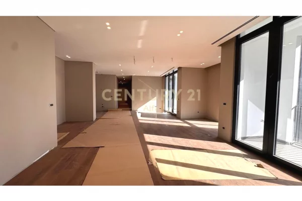 Ambient biznesi me qera 3+1 ne Tirane - 1,500 Euro