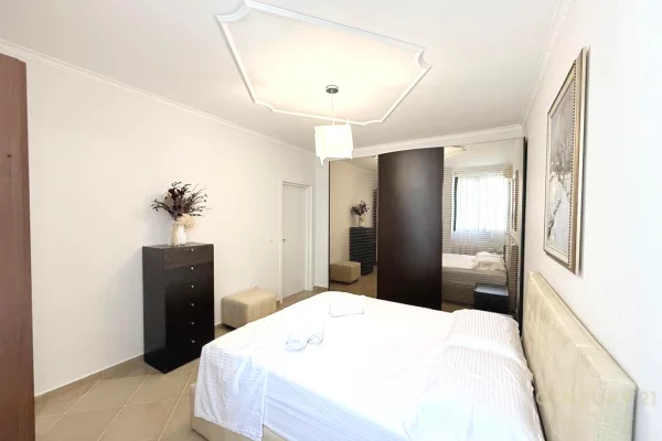 Shtepi me qera Apartament ne Tirane, 2+1, Mobilimi E mobiluar, Pagesa 830  Euro.